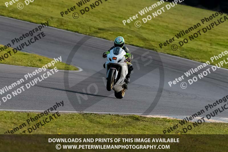 PJM Photography;anglesey no limits trackday;anglesey photographs;anglesey trackday photographs;enduro digital images;event digital images;eventdigitalimages;no limits trackdays;peter wileman photography;racing digital images;trac mon;trackday digital images;trackday photos;ty croes